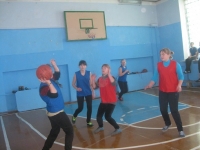 reg-school.ru/tula/volovo/dvorik_school/News/20150209_Sorevnovaniya_09.jpg